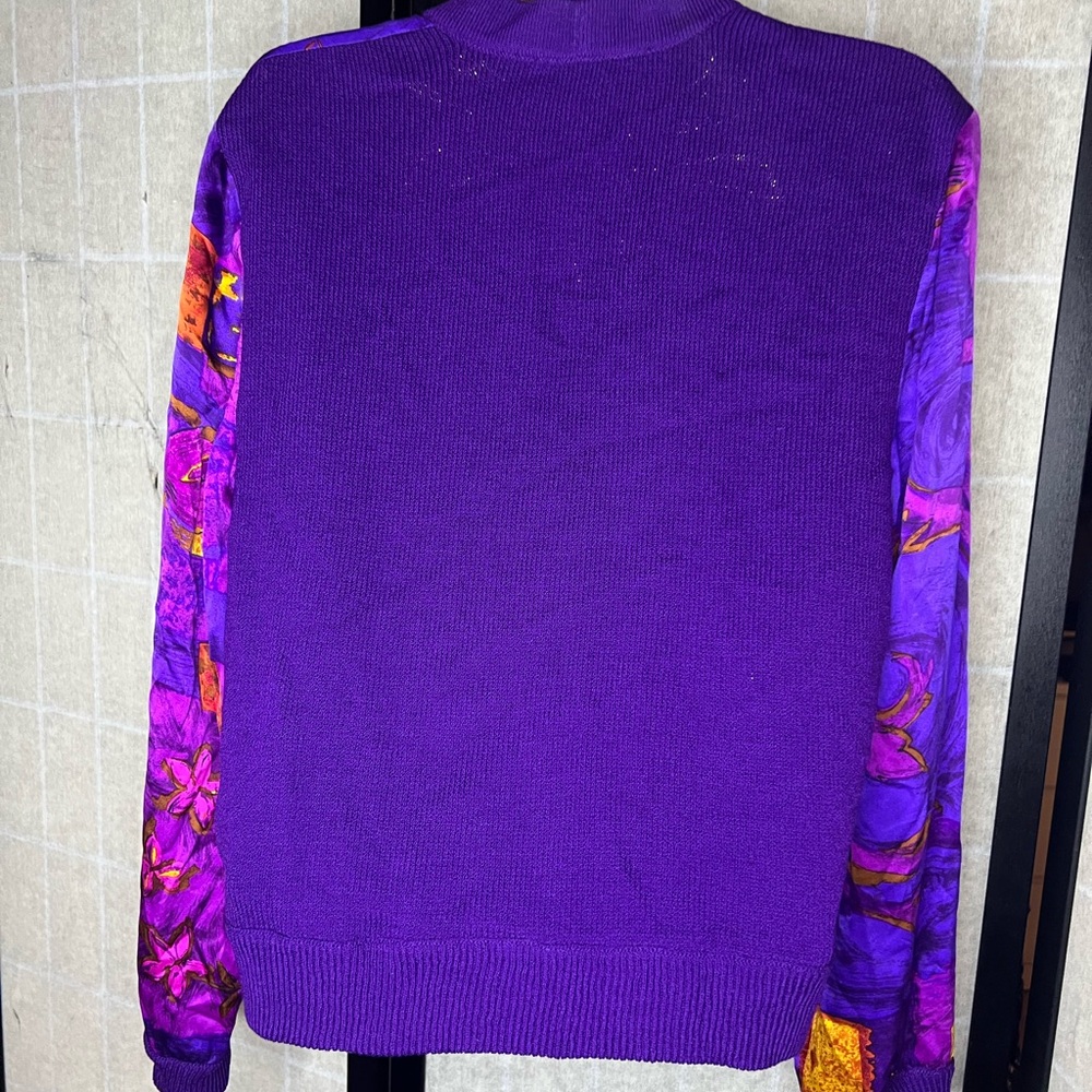 Vintage St. John Abstract Santana knit satin cardigan size 6 - Picture 3 of 5